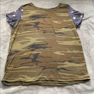 Camo and stars Flybird tee